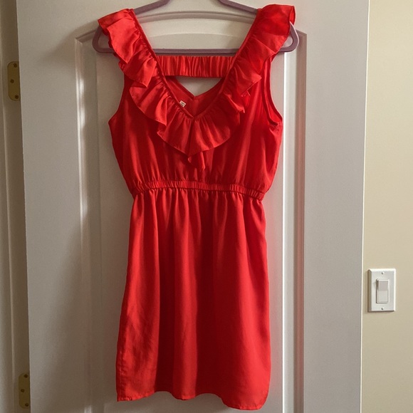 Beautiful little dress in size M - Picture 4 of 12